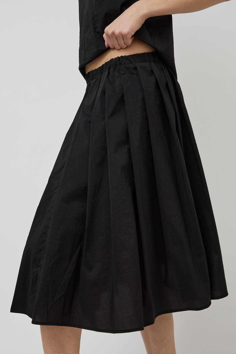 B Sides Eve Pleated Skirt in Black