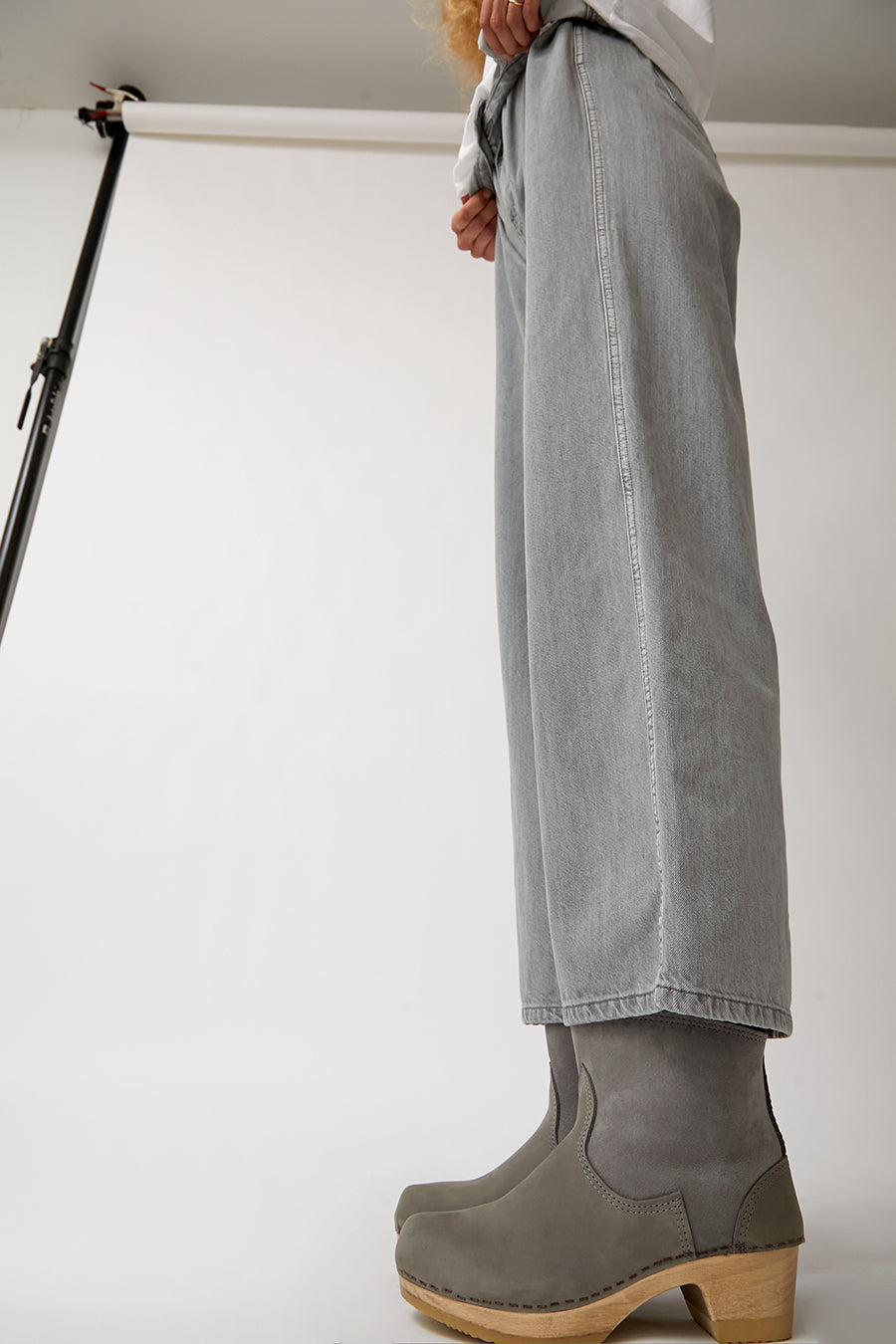 No.6 5" Pull on Shearling Clog Boot on Mid Heel in Smoke Suede